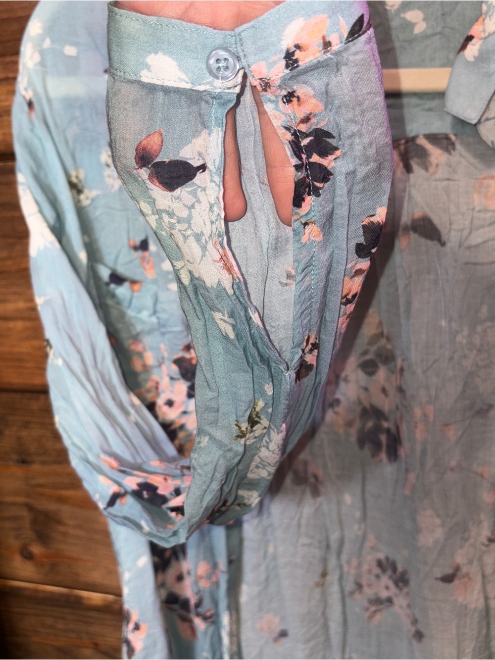 Anthropologie cabin core bohemian wild flower Button-Down Blouse crinkle - Picture 4 of 7